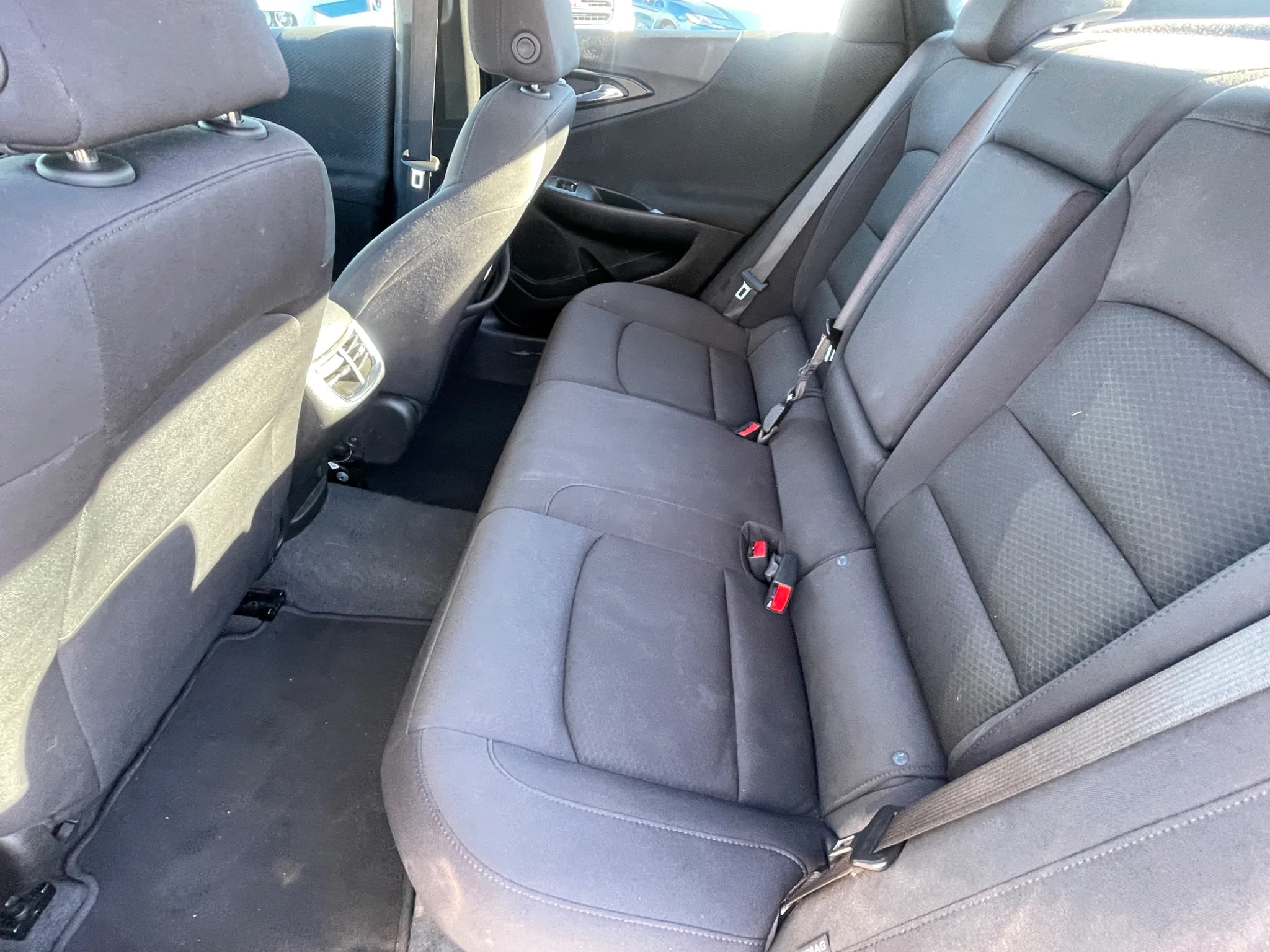 Used 2025 Mineral Gray Metallic Chevrolet LT image 21