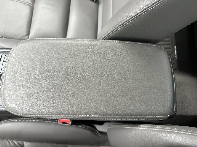 Used 2019 Summit White Chevrolet LT image 24