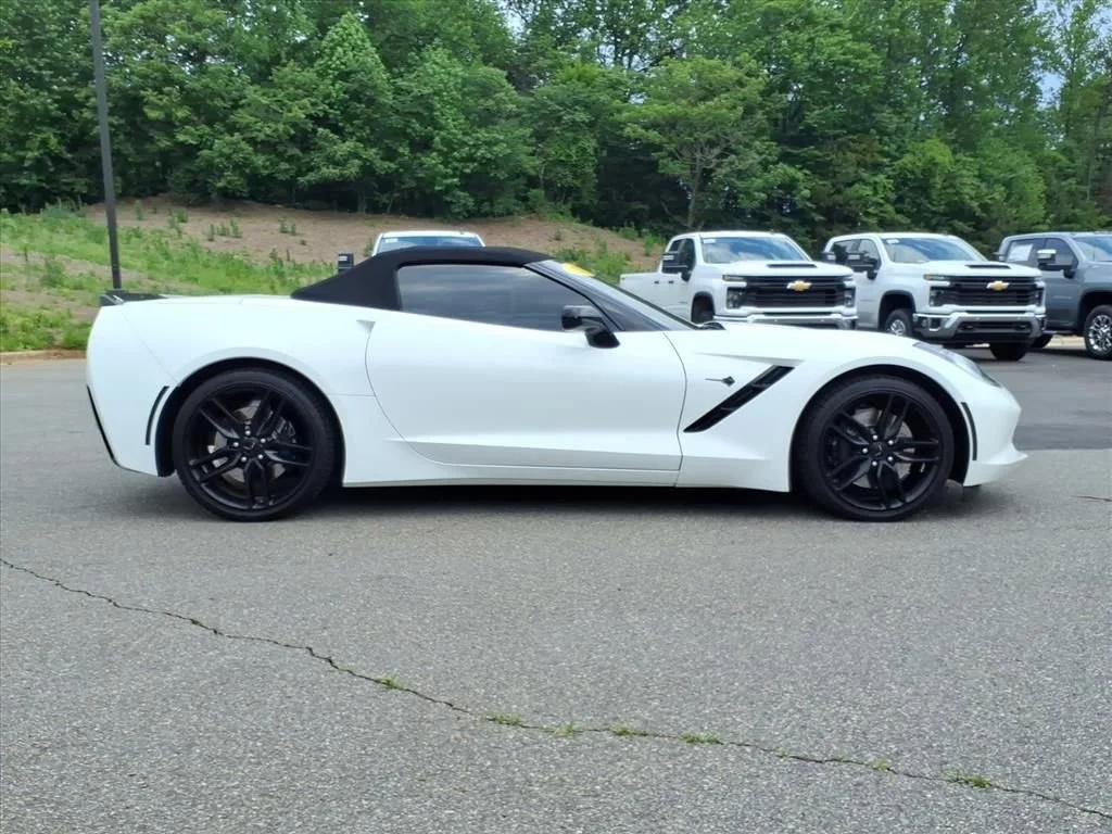 Used 2017 ARCTIC WHITE Chevrolet Z51 1LT image 31