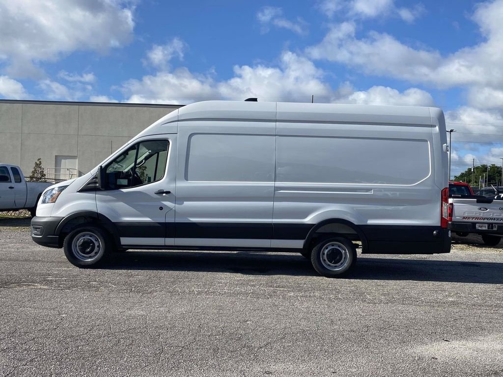 New 2026 Oxford White Ford Cargo Van image 6