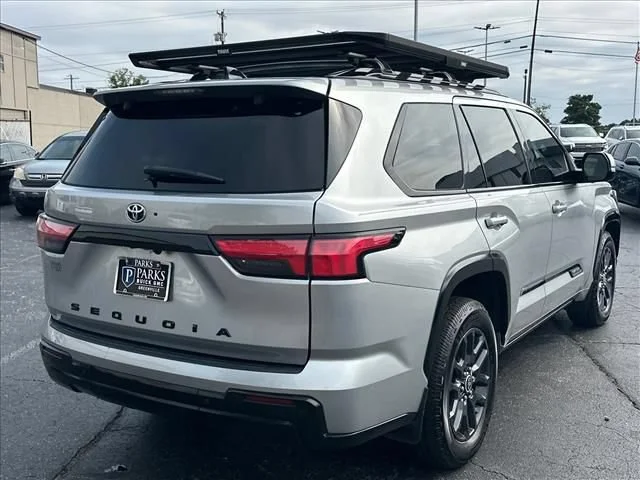2023 Toyota Sequoia Platinum - Photo 13