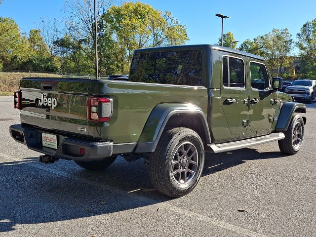 Used 2022 Green Jeep Overland image 6