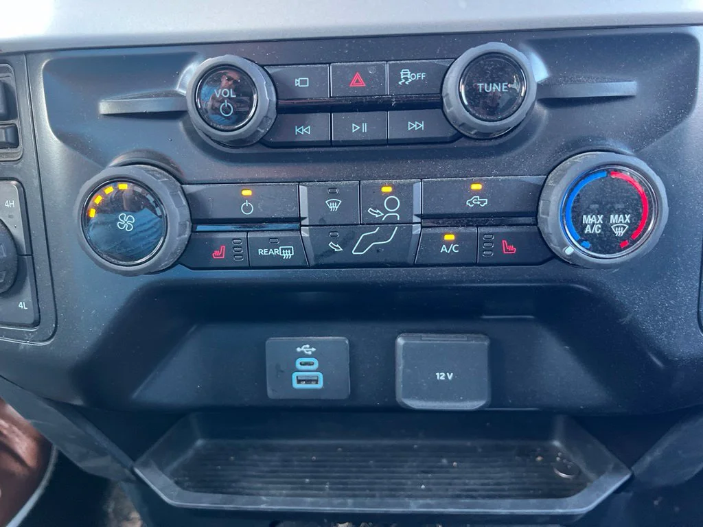Used 2026 Black Metallic Ford XLT image 17