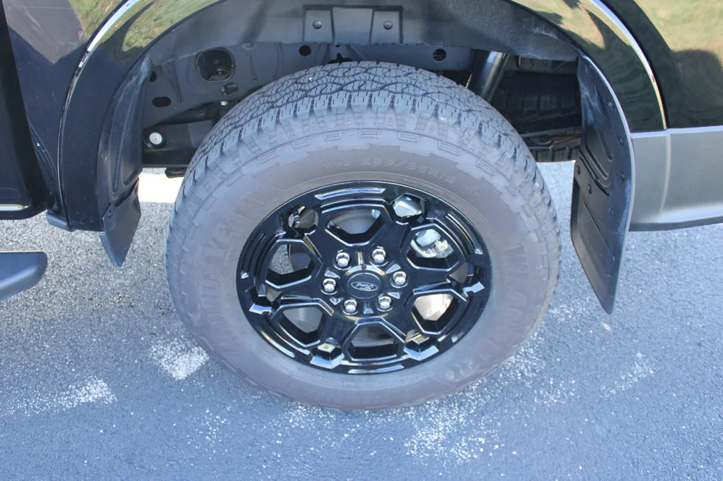 Used 2026 Shadow Black Ford XLT image 9