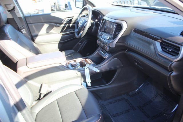 Used 2023 Sterling Metallic GMC AT4 image 41