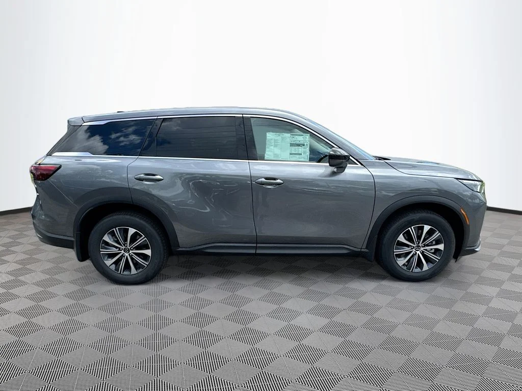 New 2027 GRAPHITE SHADOW INFINITI Pure FWD image 4