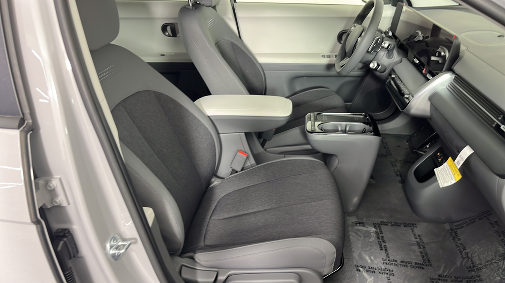 New 2026 Gray Hyundai SE image 18