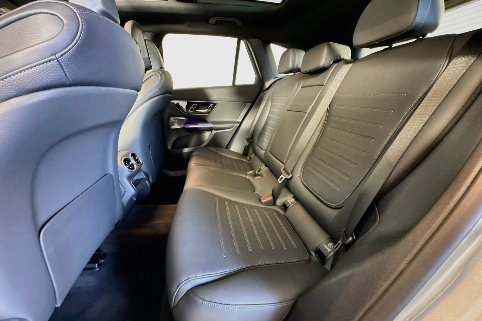 New 2026 Cirrus Silver Metallic Mercedes-Benz GLC 300 image 22