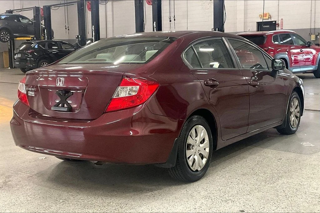 Used 2012 Red Honda LX image 13