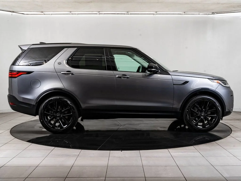 Used 2026 Eiger Gray Metallic Land Rover S image 11