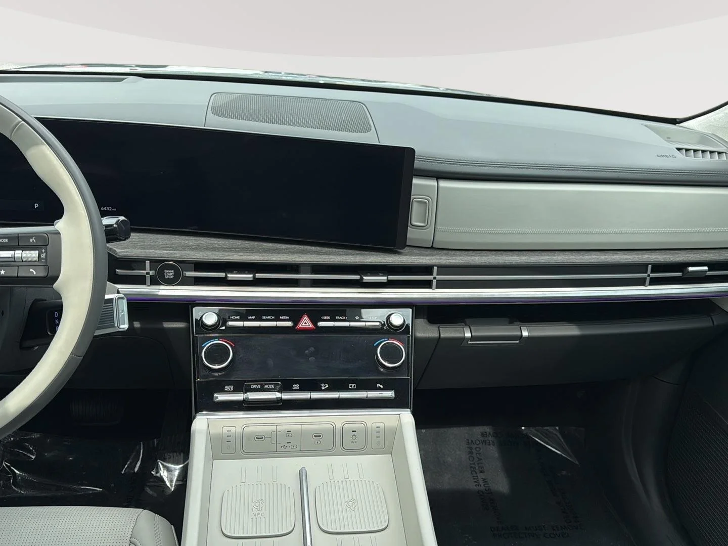 Used 2025 SILVER Hyundai Calligraphy image 21
