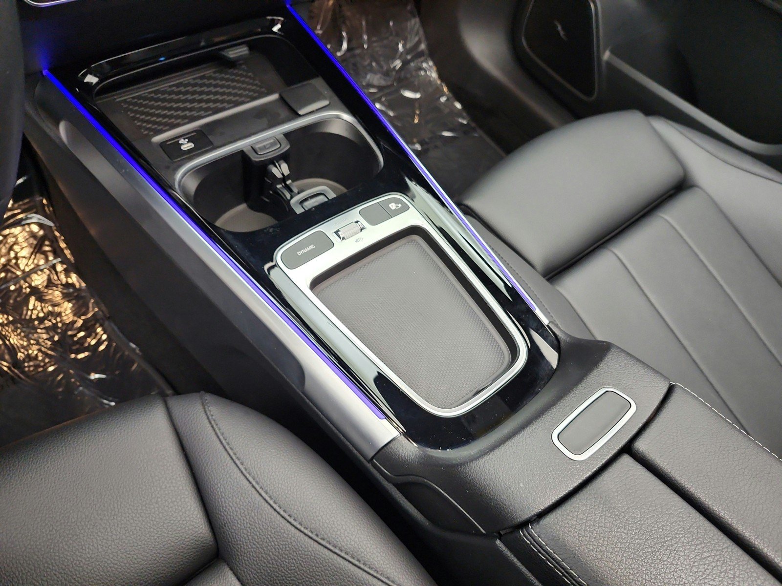 Used 2024 Starling Blue Metallic Mercedes-Benz GLB 250 4MATIC® SUV image 13