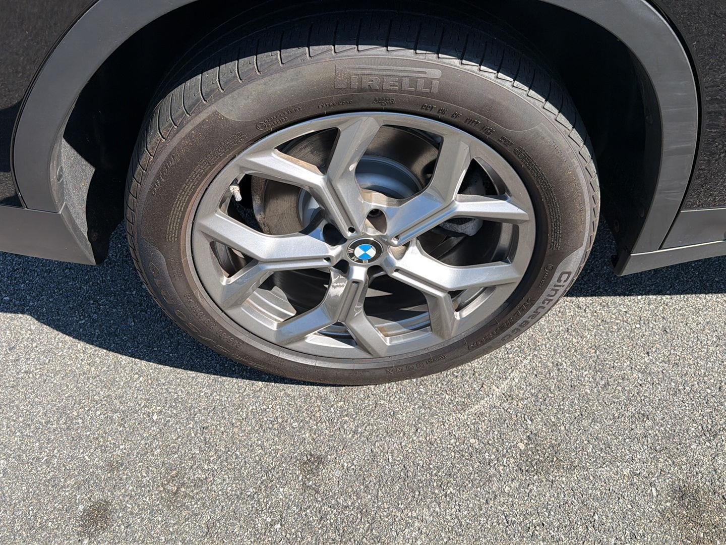 Used 2022 Jet Black BMW xDrive30i image 39