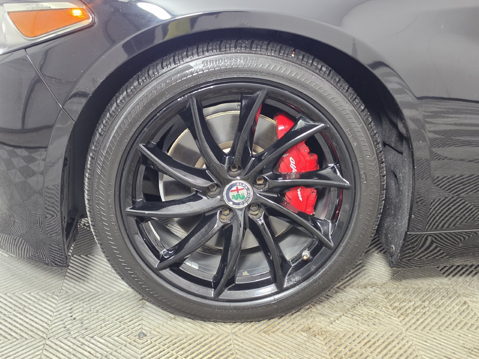 2017 Alfa Romeo Giulia Base - Photo 45