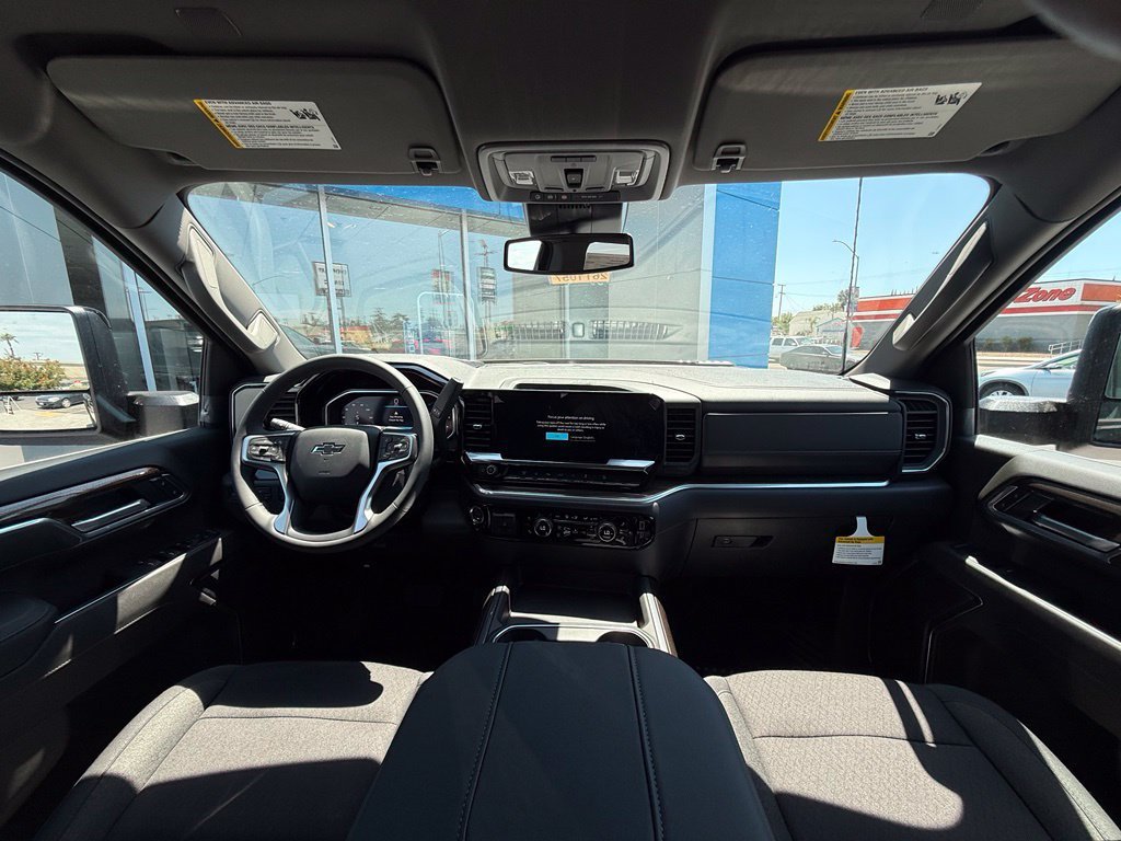 2026 Chevrolet Silverado 2500 HD LT view 18