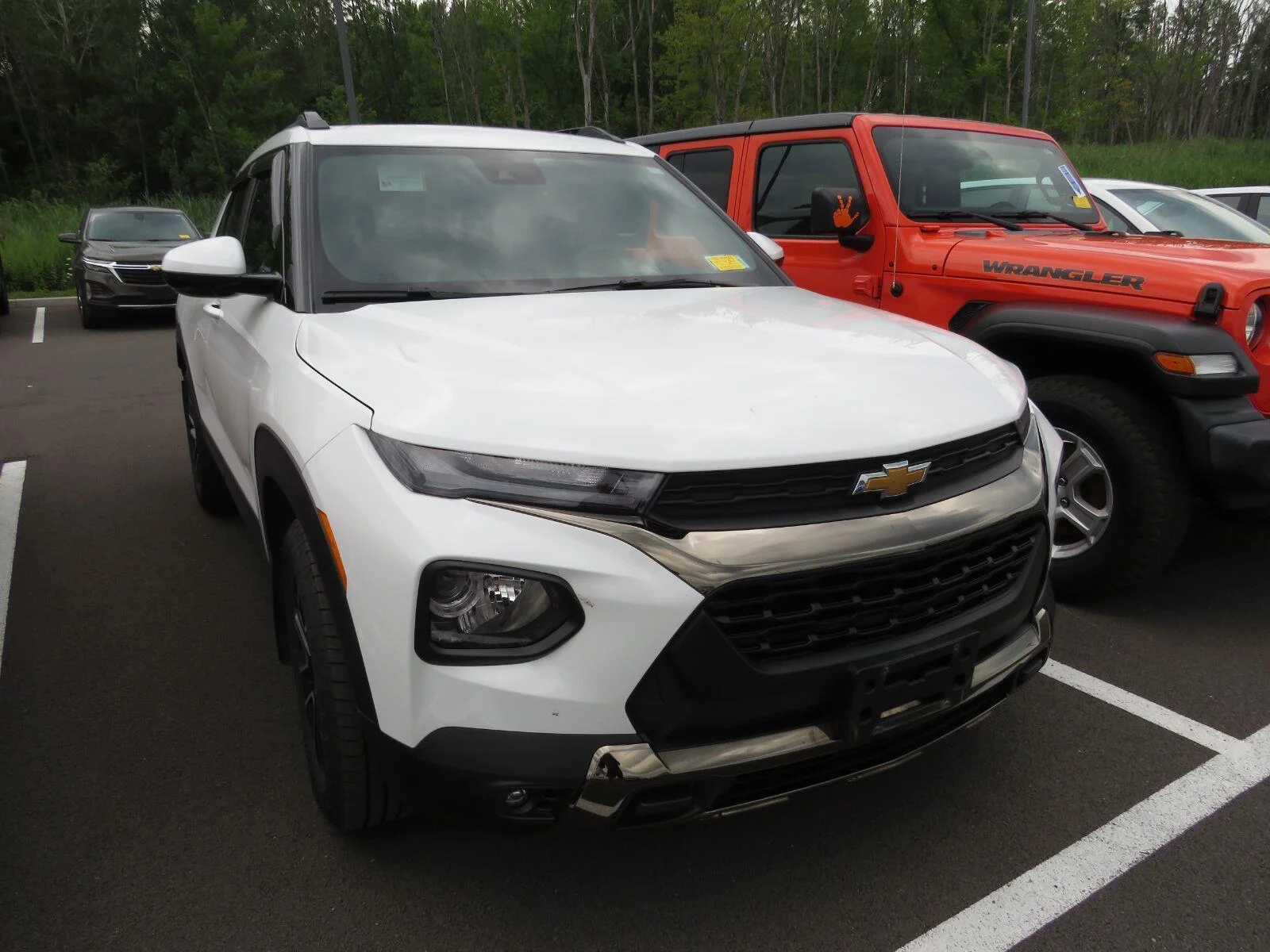 Used 2023 Summit White Chevrolet ACTIV image 2