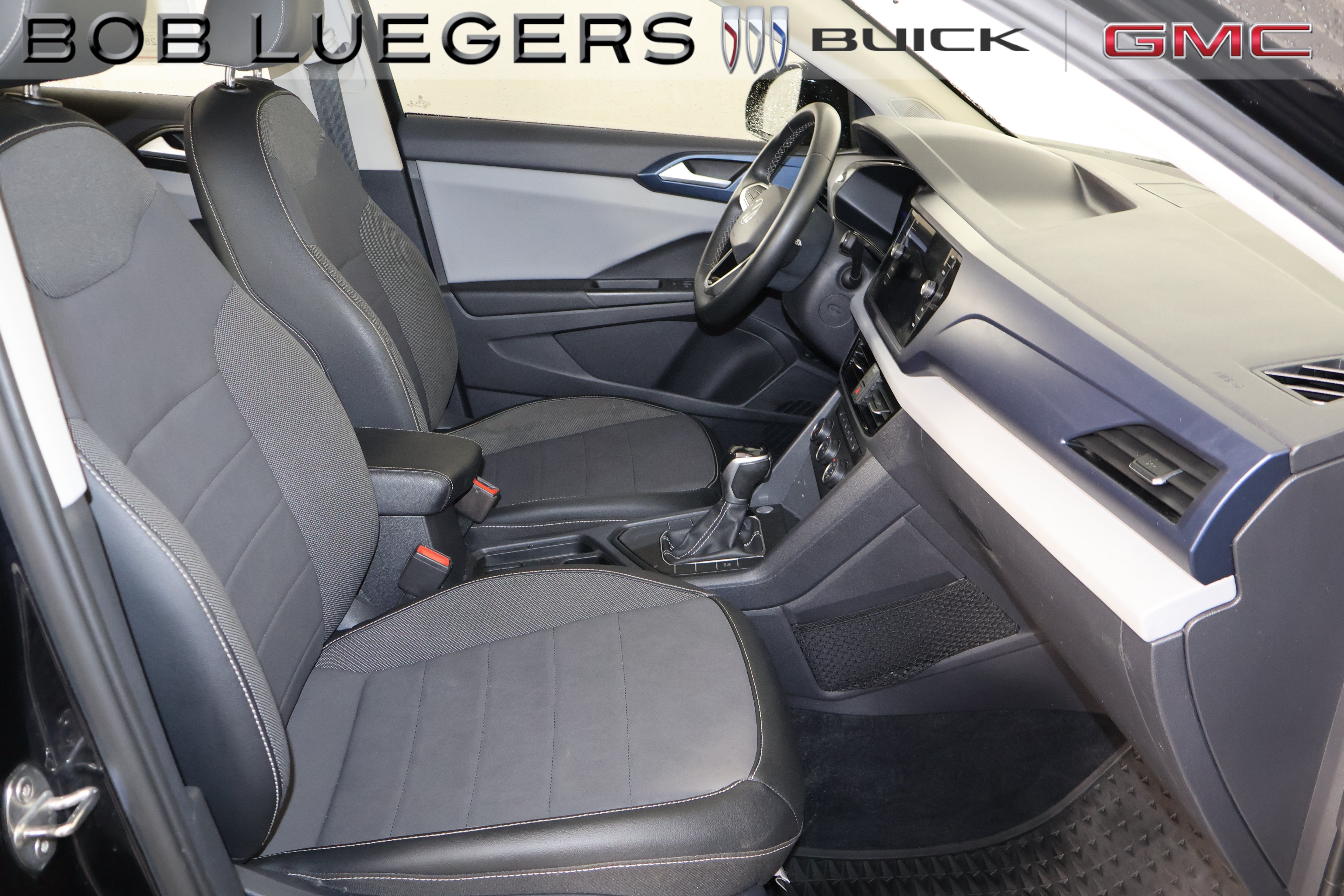Used 2022 Black Volkswagen 1.5T SE image 16