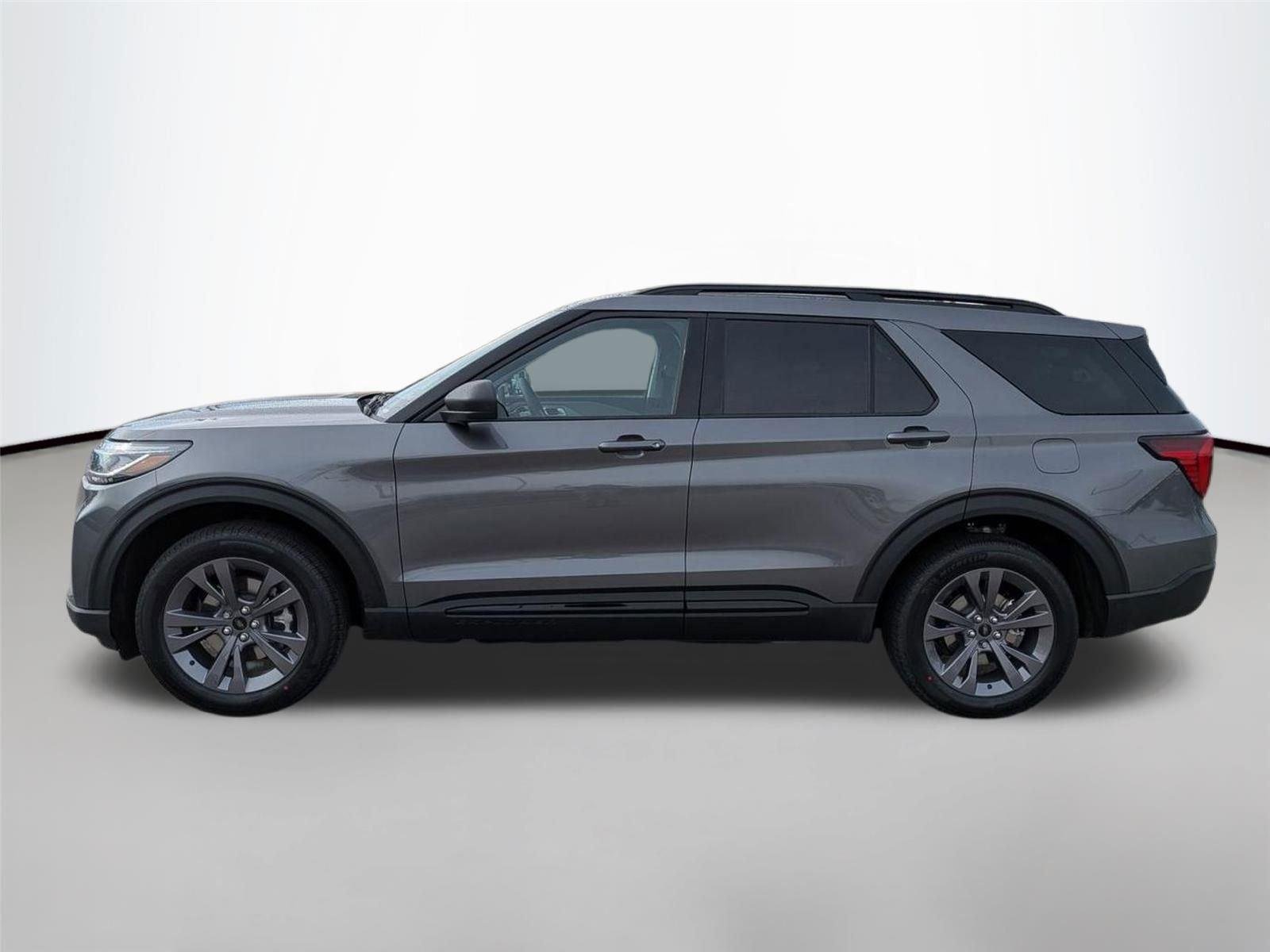 New 2026 Carbonized Gray Metallic Ford Active image 10