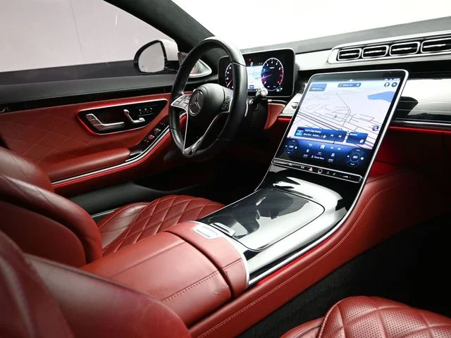 Used 2022 White Mercedes-Benz S 580 image 22