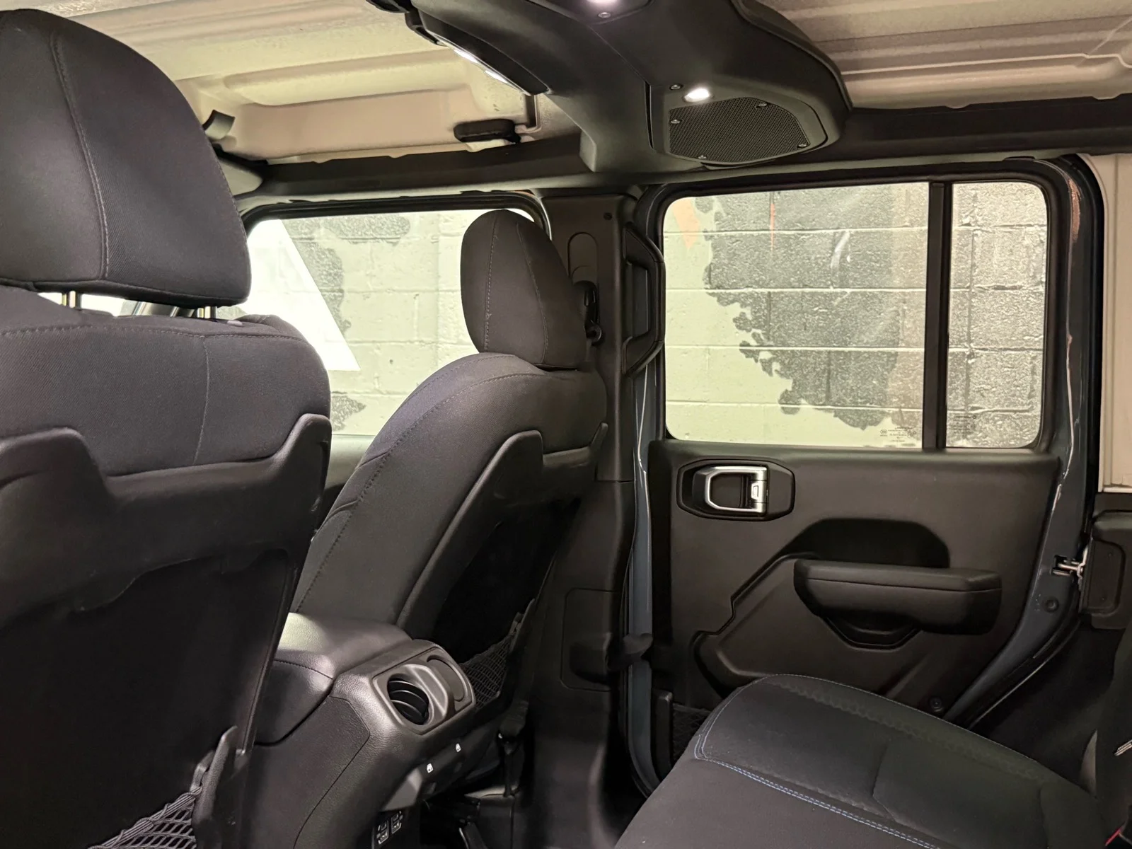 Used 2024 Anvil Clear Coat (pds) Jeep Rubicon 4xe image 30