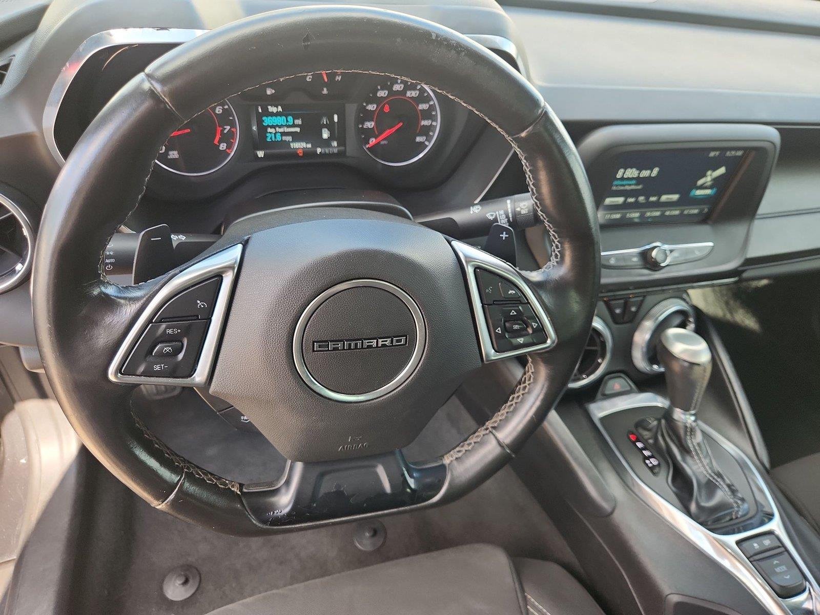 2018 Chevrolet Camaro 1LT - Photo 11
