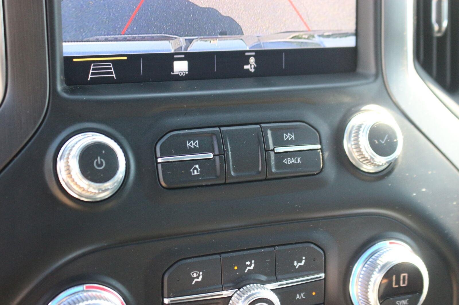 Used 2019 SUMMIT WHITE GMC AT4 image 25
