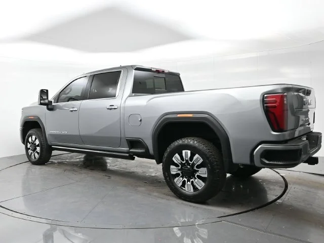 Used 2025 Sterling Metallic GMC Denali image 5
