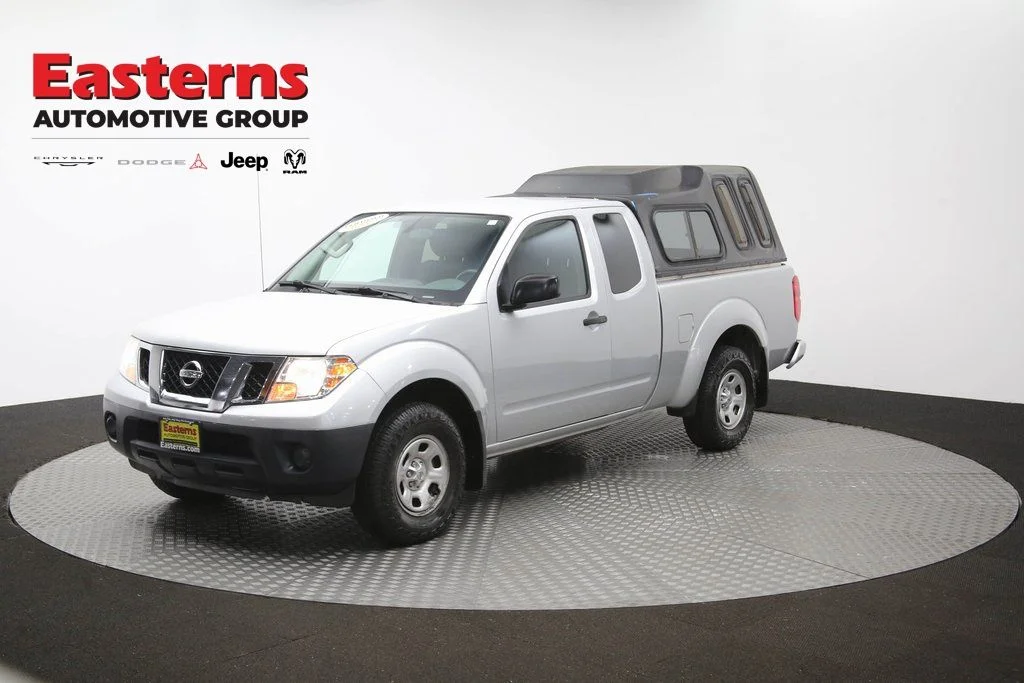 Used 2019 Silver Nissan S image 56