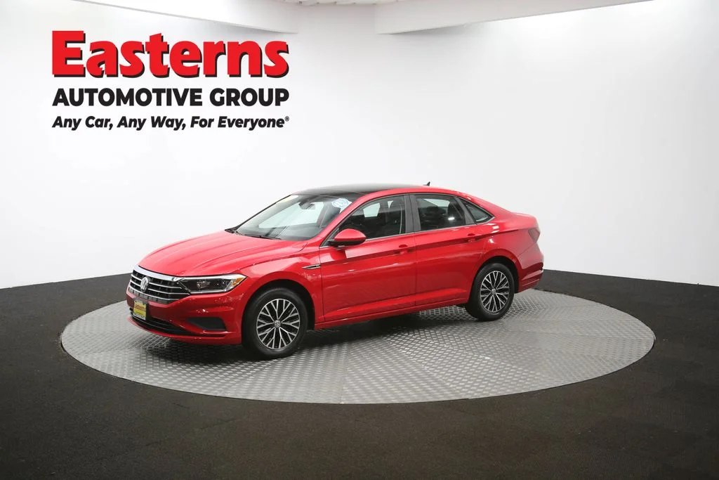 Used 2019 Red Volkswagen SEL image 57
