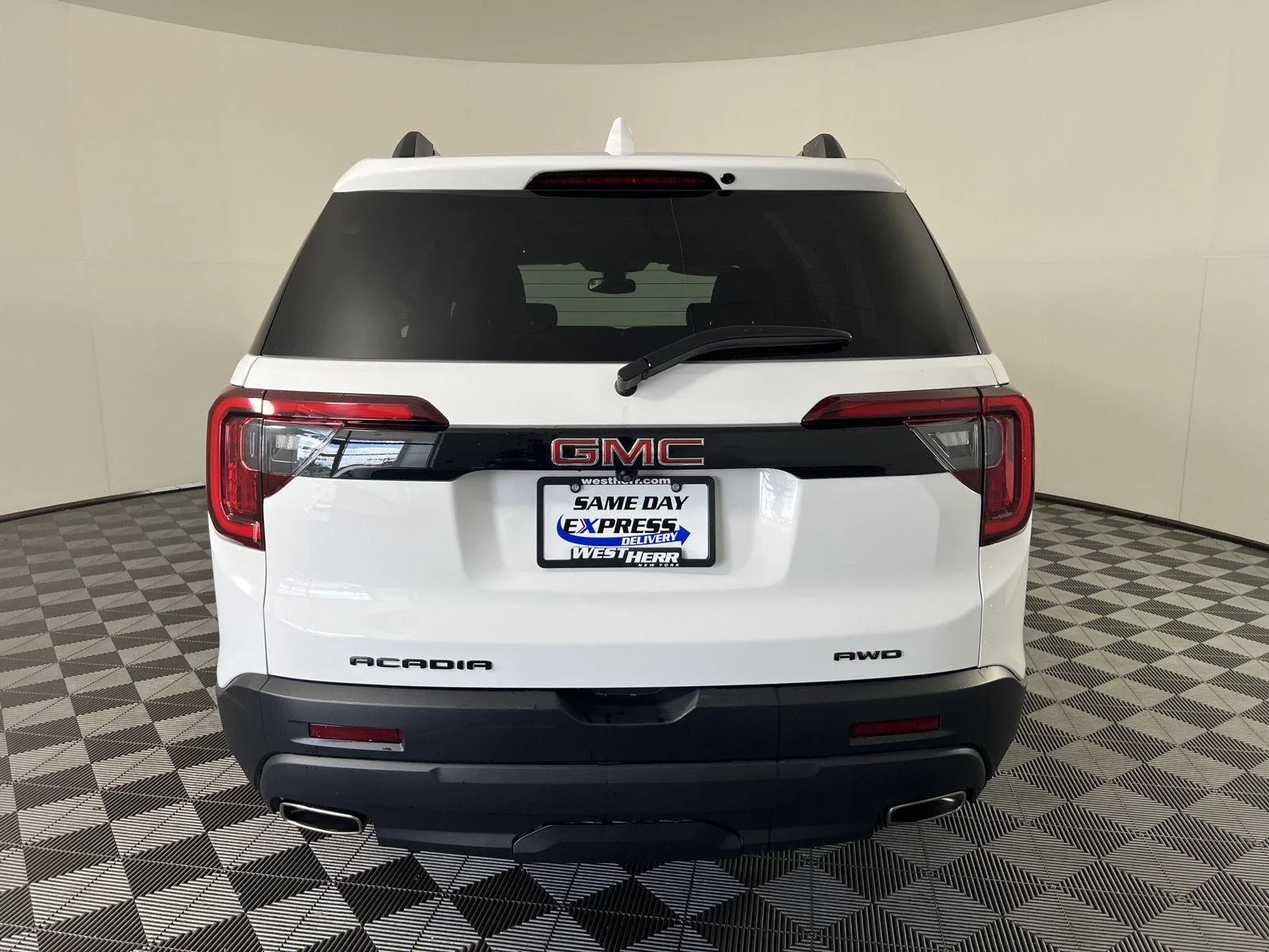 Used 2023 Summit White GMC SLT image 6