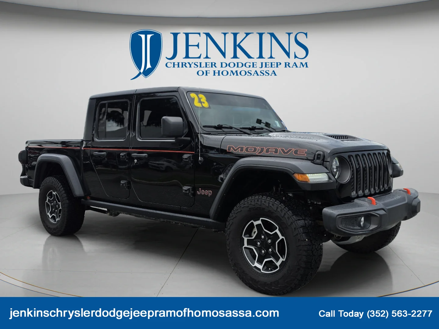Used 2023 Black Clearcoat Jeep Mojave image 2
