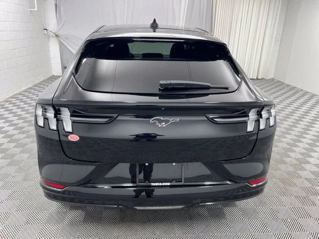 Used 2023 Black Ford Premium image 7