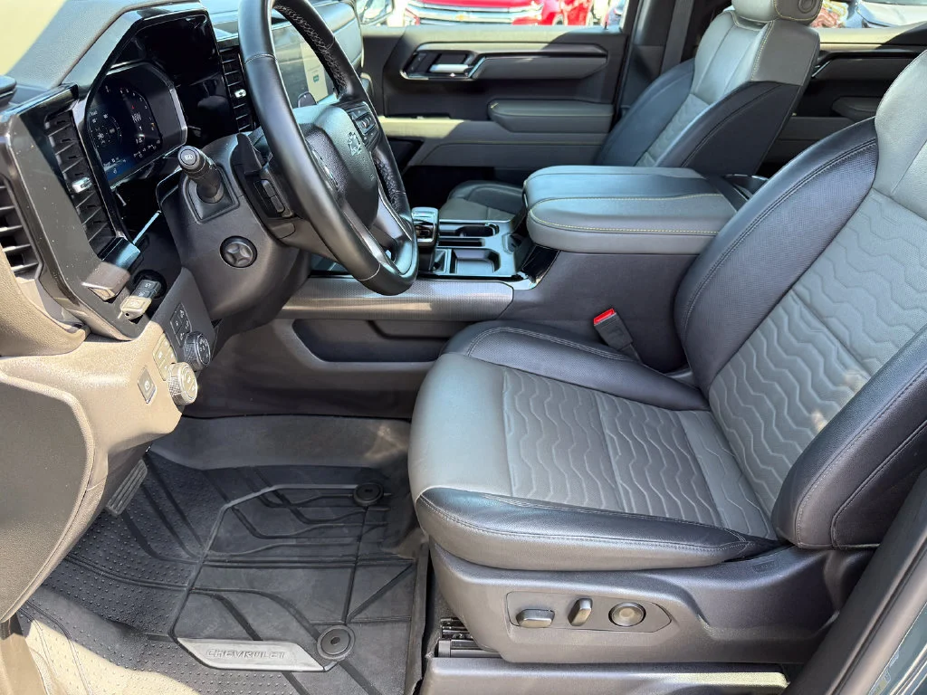 Used 2026 Cypress Gray Chevrolet ZR2 image 24