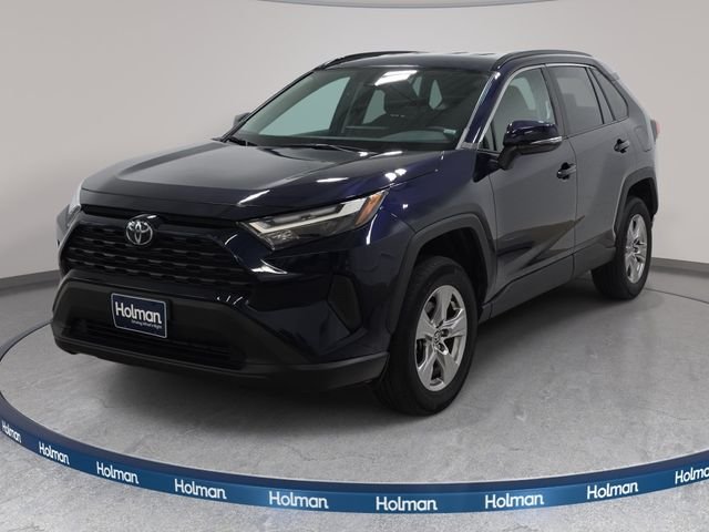 Certified Used 2025  Toyota XLE image 1