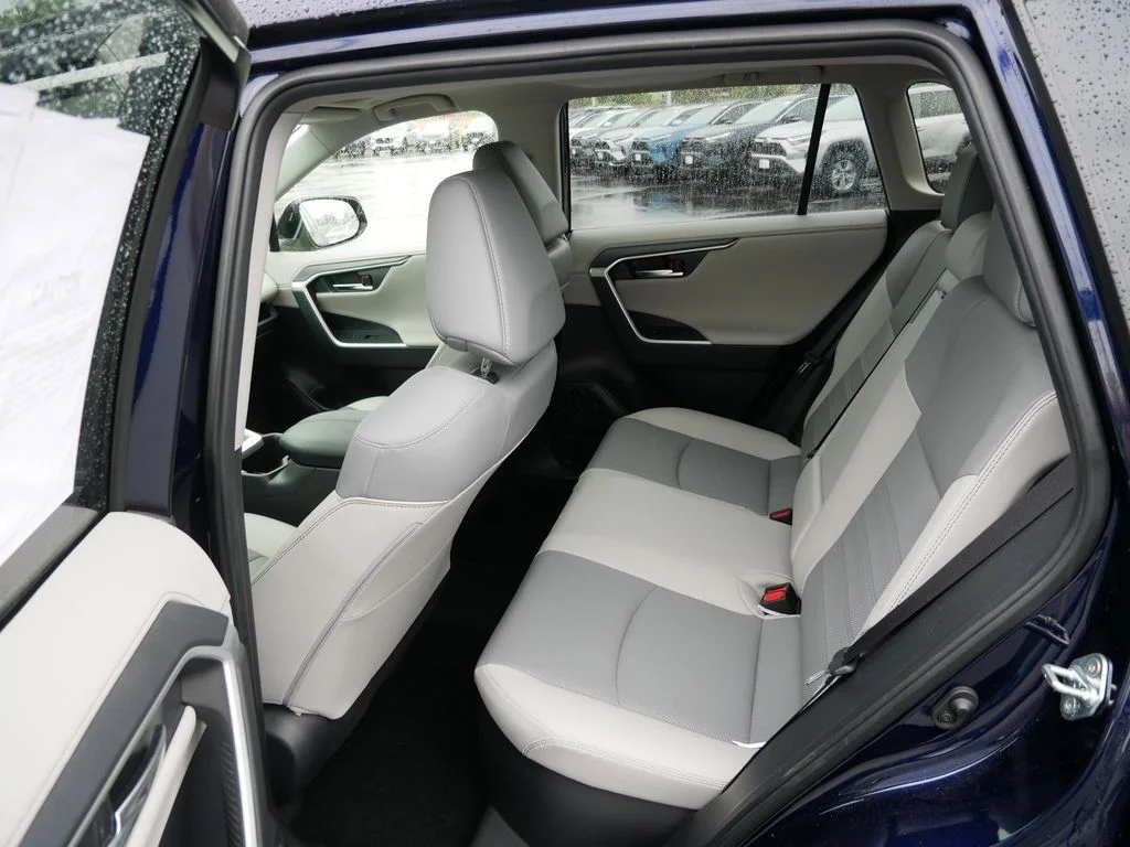 Used 2024  Toyota Limited image 11