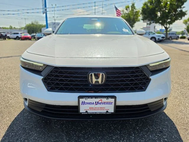 Certified Used 2024 Platinum White Pearl Honda EX image 8