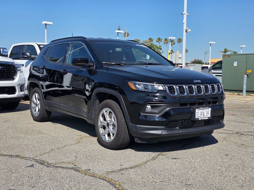 2026 Jeep Compass Latitude 4X4's photo