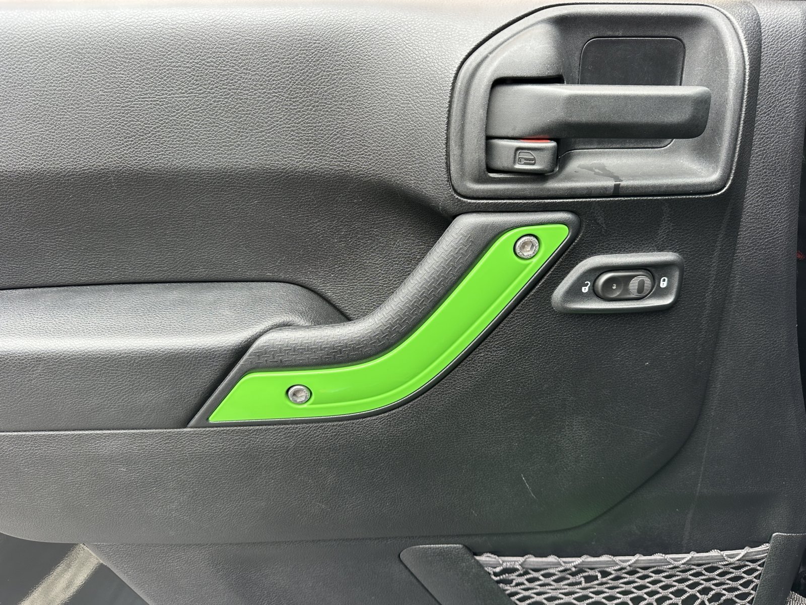 Used 2016 Black Clearcoat Jeep Sport image 12