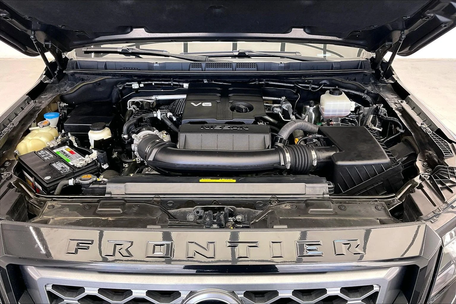 Used 2022 Super Black Nissan SV image 7