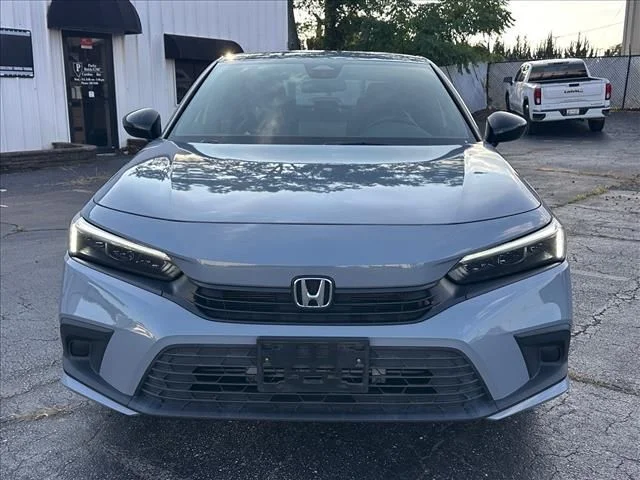 Used 2024 Gray Honda Sport image 4