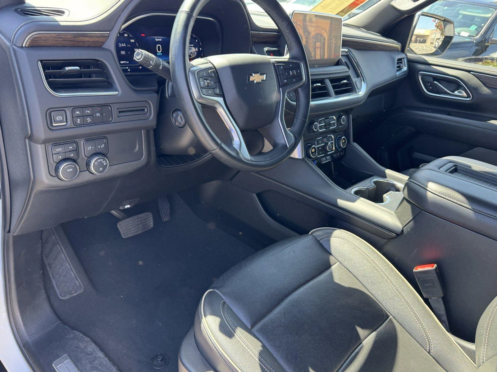 Used 2024 Summit White Chevrolet Premier image 17