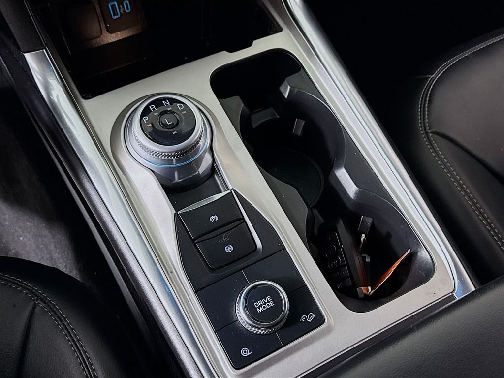 Used 2023 Agate Black Metallic Ford XLT image 20