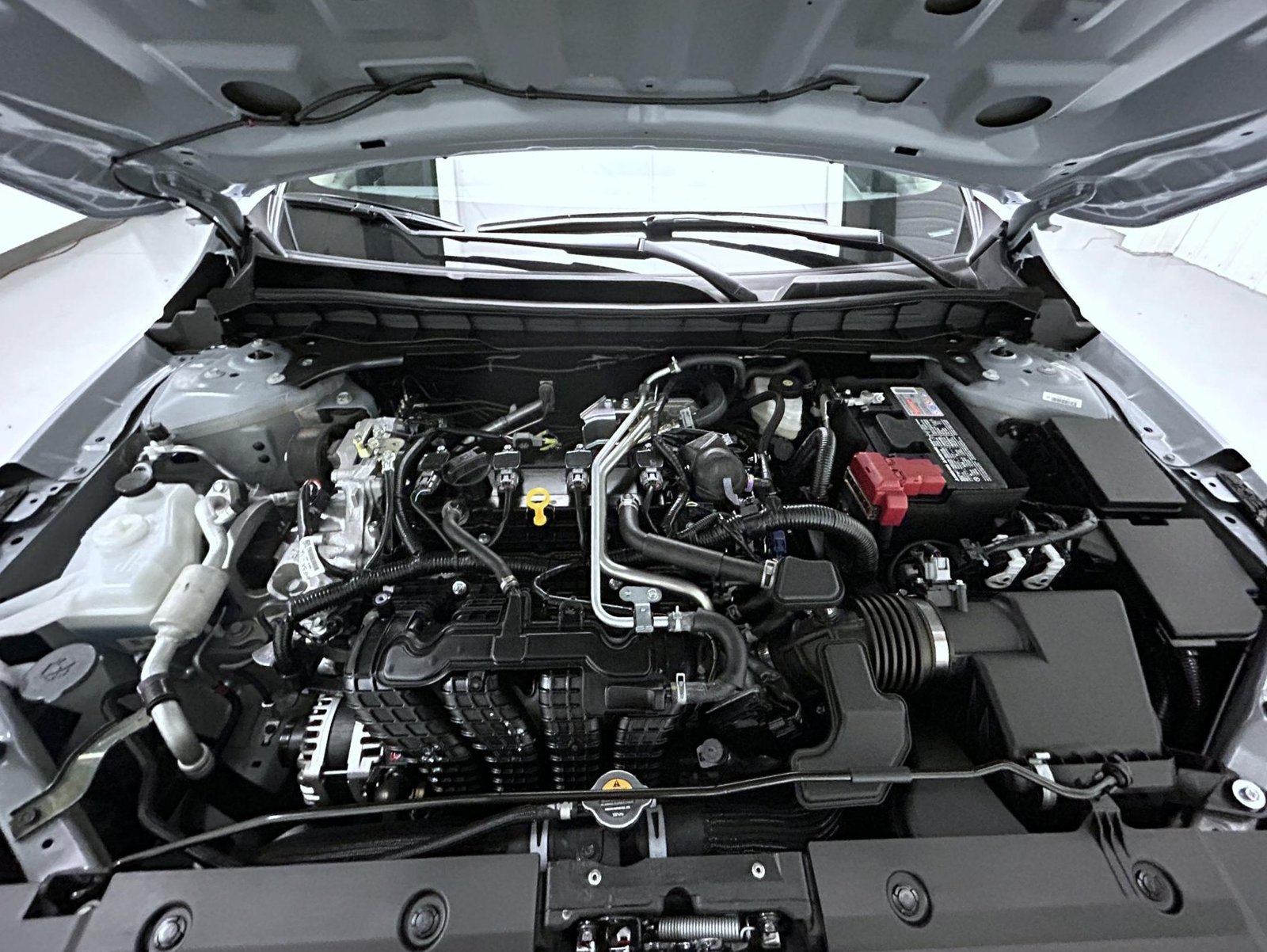 New 2026 Gray Sky Pearl / Super Black Two-tone Nissan 2.5 SR image 24