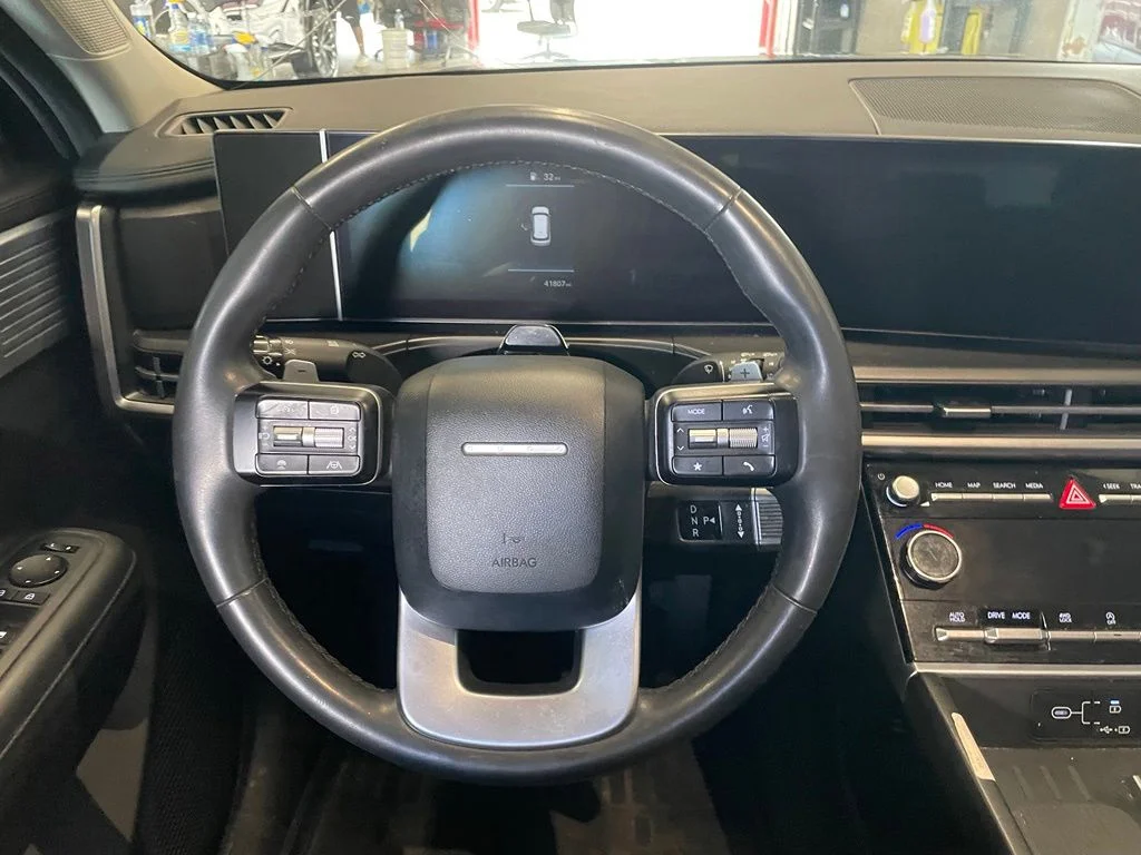 Used 2024 Gray Hyundai SEL image 13