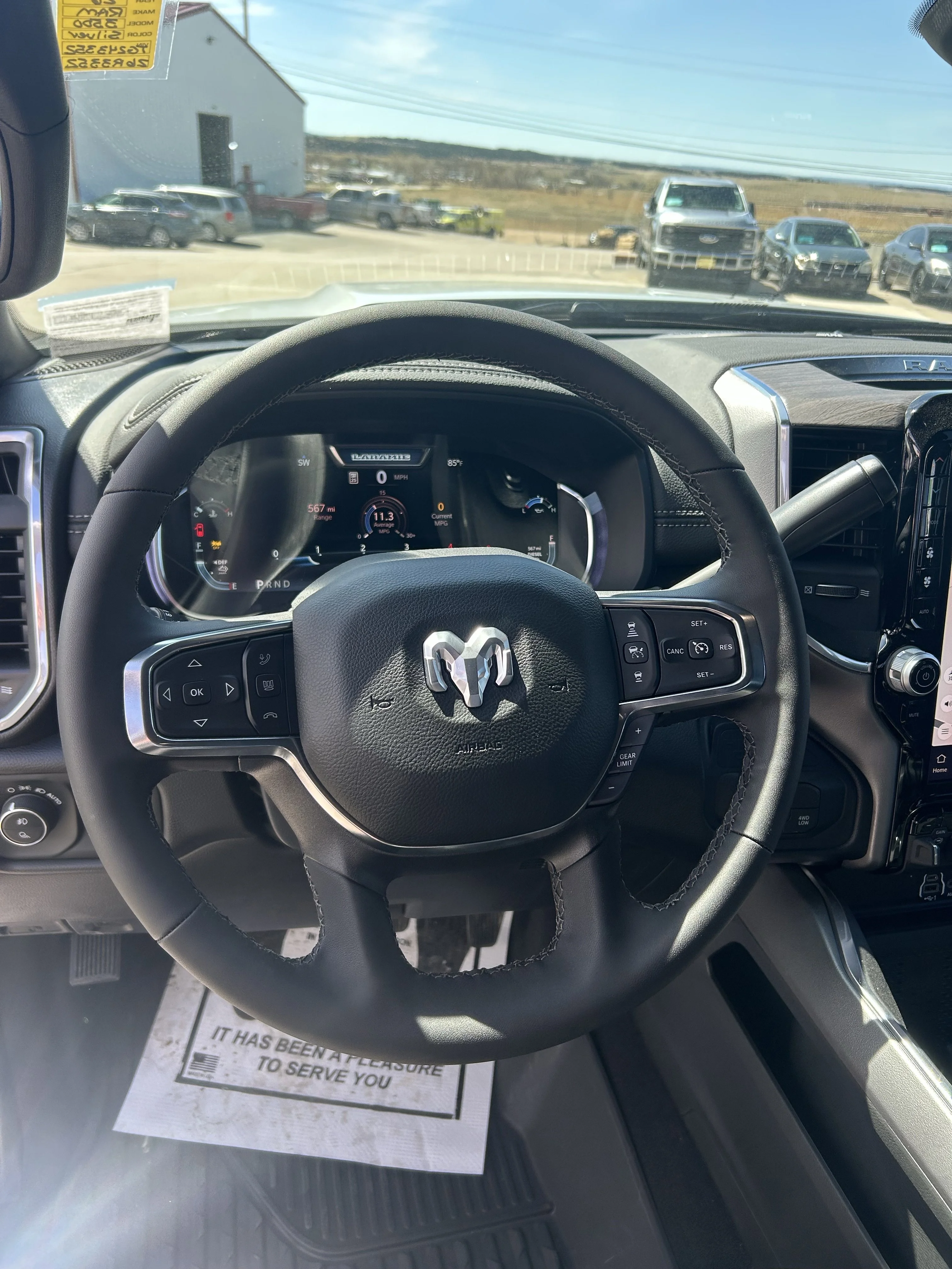 2026 RAM 3500 Laramie - Photo 17