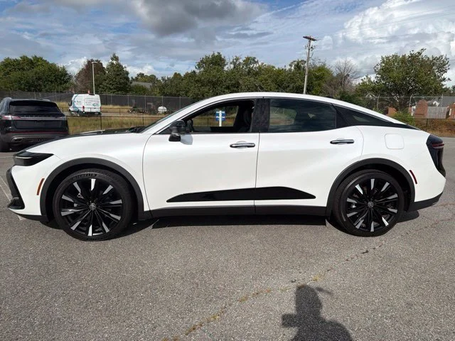 Used 2024 Black Toyota Platinum image 6