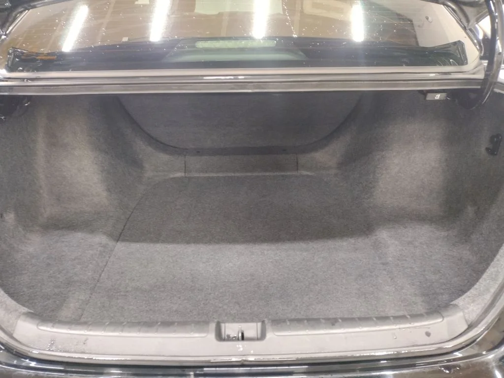 Used 2020 Black Honda LX image 16