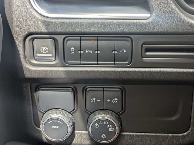 Used 2021 White Chevrolet RST image 25