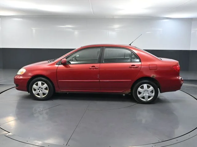 Used 2007 Red Toyota LE image 8