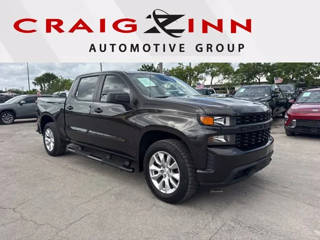 Used 2022 Brown Chevrolet Custom image 1